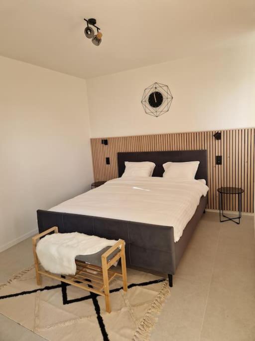 Phoenix Ghent Luaran gambar